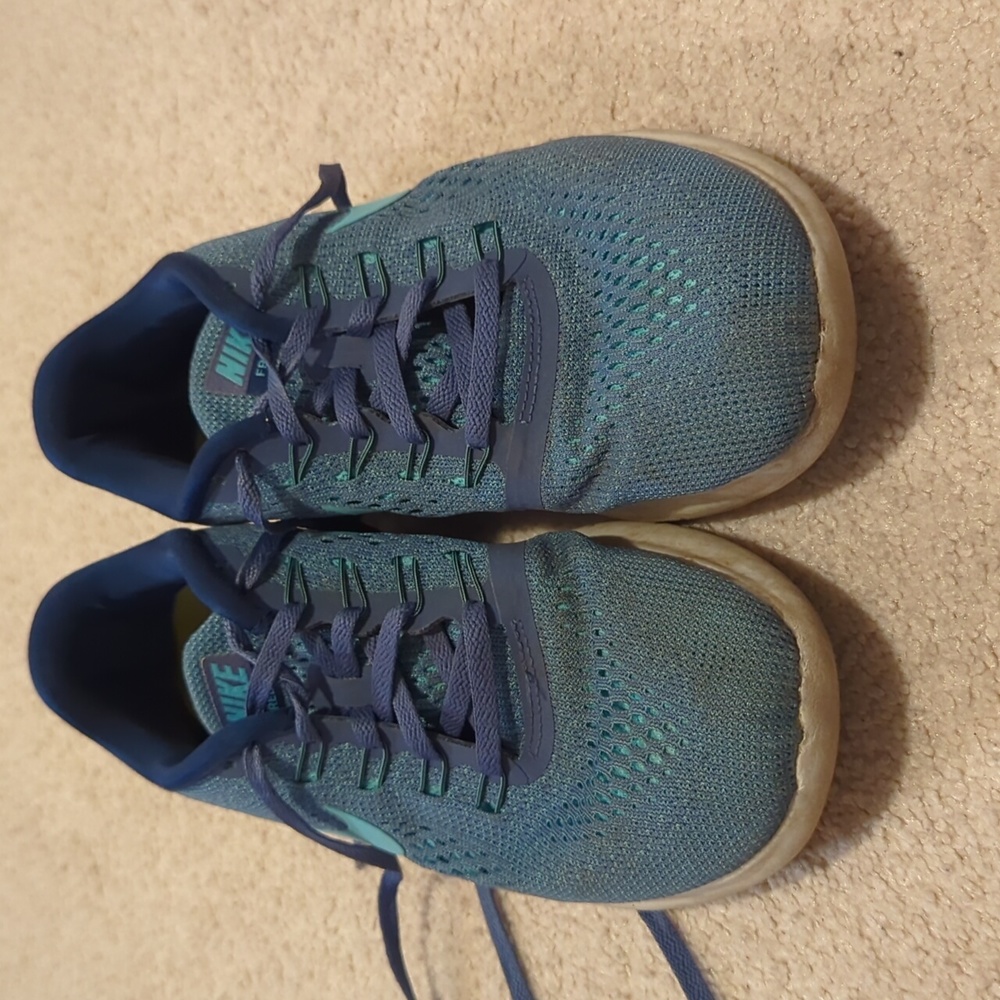 Nike Free RN women's sneakers size 8 laundered same day shipping - Picture 2 of 9